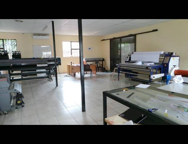 6 BEDROOM HOUSE FOR SALE IN PRIMROSE